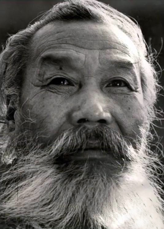 内蒙籍女明星_内蒙古男明星推荐_内蒙古大草原旅游景点