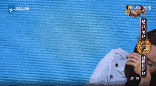 娱乐圈吻戏图片_杨幂没分寸感行为_娱乐圈没有分寸感明星